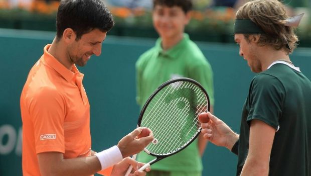 
	Novak Djokovic și-a găsit un &quot;naș&quot; din Rusia. Cine l-a învins, 6-0 în decisiv, chiar la Belgrad
