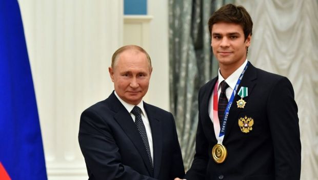 
	Suspendat pentru nouă luni, campionul olimpic la înot a participat la Naționalele din Rusia. Anunțul făcut de FINA&nbsp;
