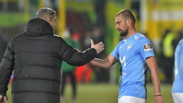 
	Reacția lui Liviu Ciobotariu după ce Gabi Tamaș a anunțat că intenționează să plece de la FC Voluntari: &quot;Întrebați-l pe el!&quot;
