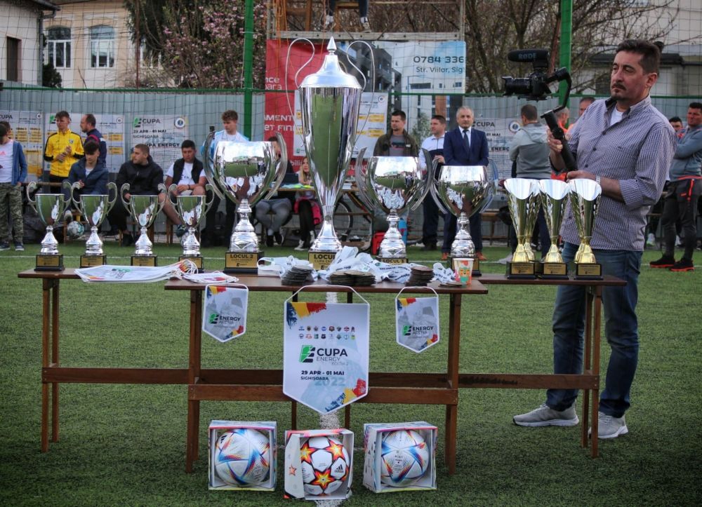 SPECIAL | Sighișoara a organizat un turneu modern de minifotbal. Campioni europeni și vicecampioni ai Ligii Campionilor au luat parte la competiție_1