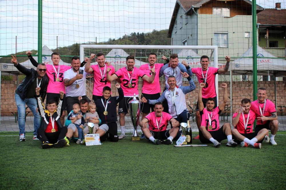 SPECIAL | Sighișoara a organizat un turneu modern de minifotbal. Campioni europeni și vicecampioni ai Ligii Campionilor au luat parte la competiție_3