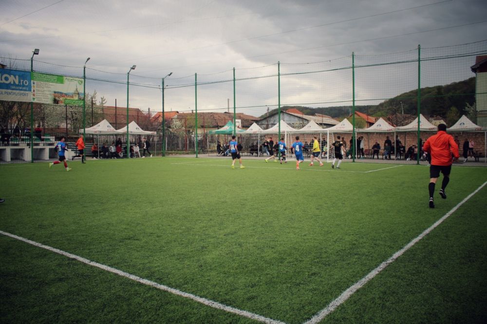 SPECIAL | Sighișoara a organizat un turneu modern de minifotbal. Campioni europeni și vicecampioni ai Ligii Campionilor au luat parte la competiție_9