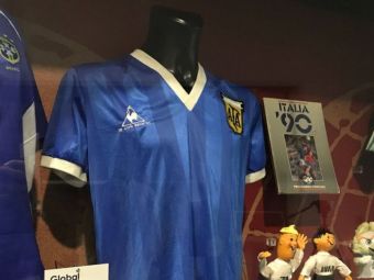 
	Record uluitor! Cu cât s-a vândut tricoul lui Diego Maradona purtat la meciul cu Anglia de la CM 1986
