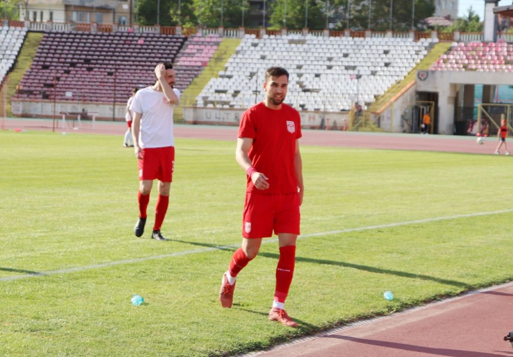Fiul lui Anghel Iordănescu, eliminat în meciul cu rivala alb-roșie din campionat!_2