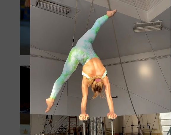 Fosta campioană europeană la gimnastică lucrează acum la circ: "E foarte multă muncă, dar îți dă o super-energie!"_6