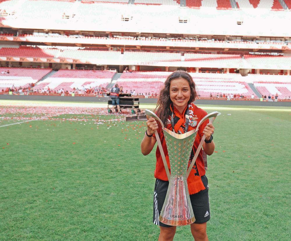 Regina de pe ”Da Luz”! O tânără fotbalistă din România a devenit campioană a Portugaliei cu Benfica: ”A fost incredibil!”_3