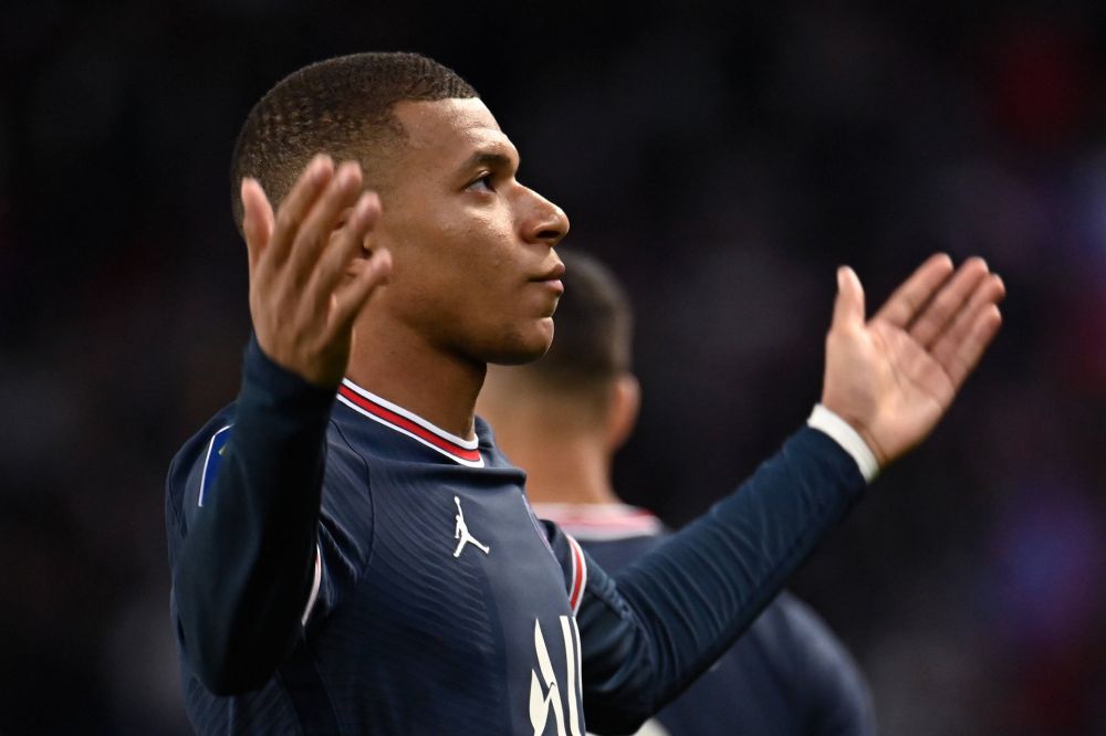 Îl urcă pe un munte de bani! PSG și ultima ofertă pentru Kylian Mbappe: salariu de nerefuzat ca să uite de Real Madrid_5