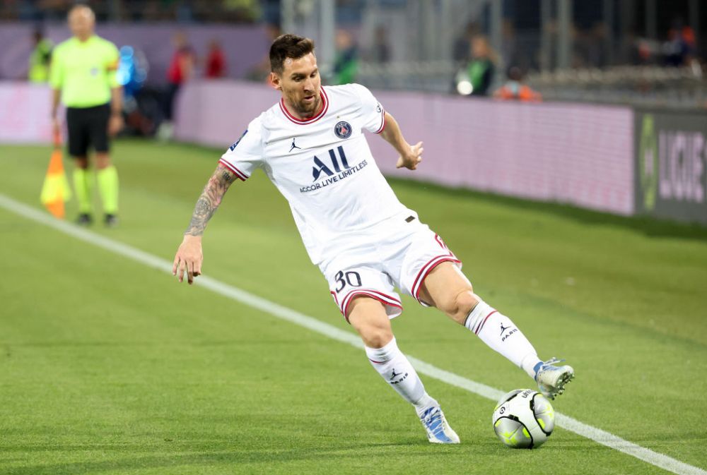 Moment amuzant pentru superstarul argentinian! Un portar robot i-a apărat penalty-ul lui Messi spre surprinderea publicului_3