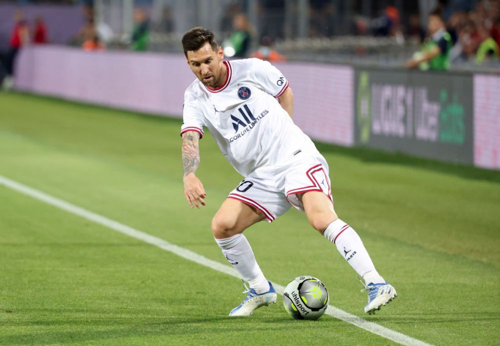 Moment amuzant pentru superstarul argentinian! Un portar robot i-a apărat penalty-ul lui Messi spre surprinderea publicului_5
