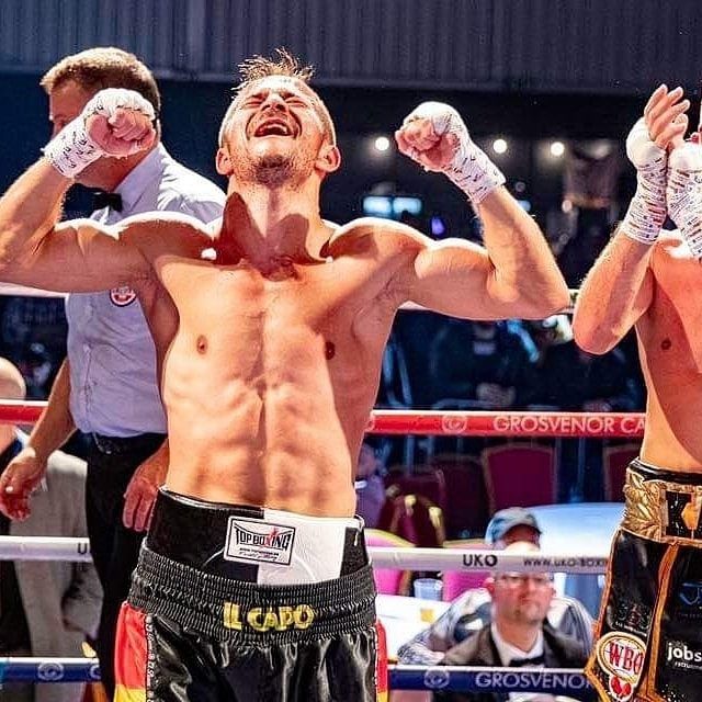 Ionuţ Băluţă, câștigător al centurii WBC International la categoria supercocoș_5