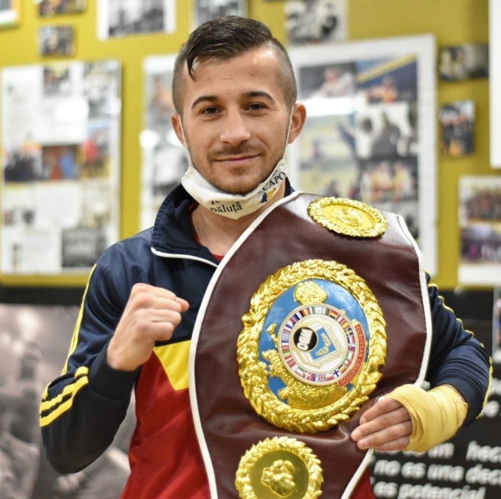 Ionuţ Băluţă, câștigător al centurii WBC International la categoria supercocoș_6