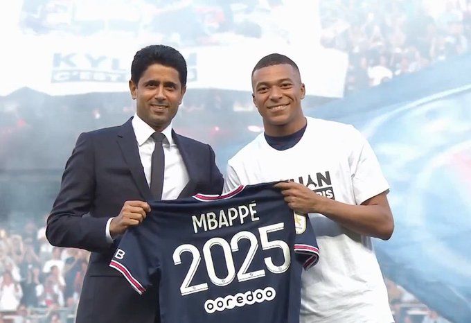 NEWS ALERT! Paris Saint-Germain a anunțat OFICIAL prelungirea contractului lui Kylian Mbappe! _2