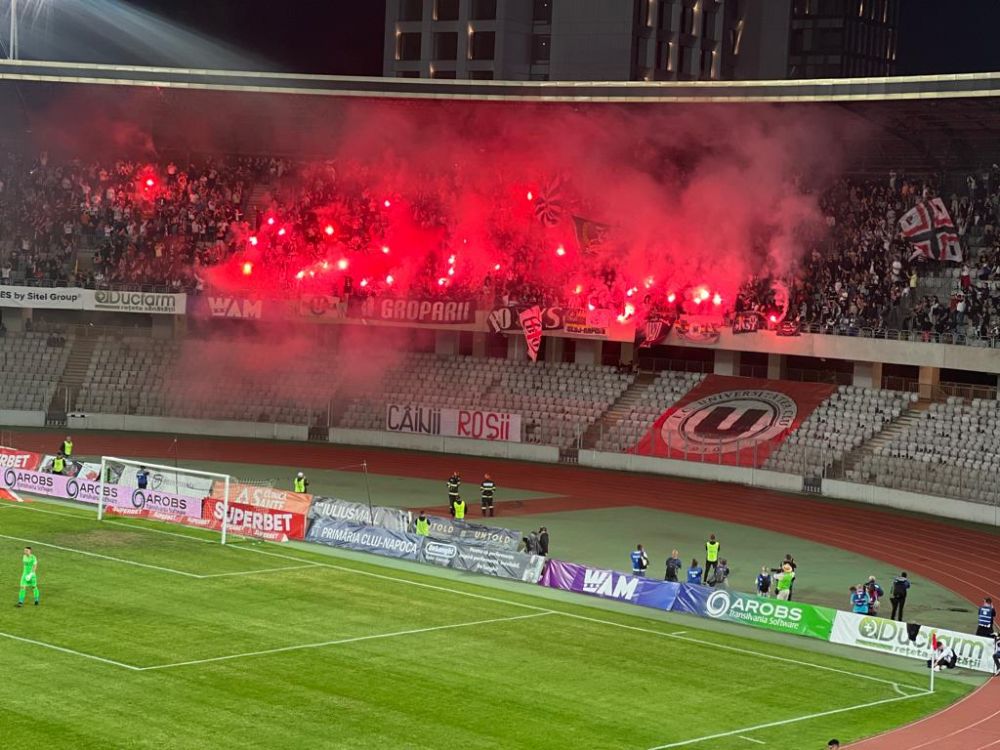 „Prestația voastră e de carnaval!” / „Degeaba aveți orgasme, t***e masculine!” Mesajele afișate de fanii lui U Cluj și Dinamo _9