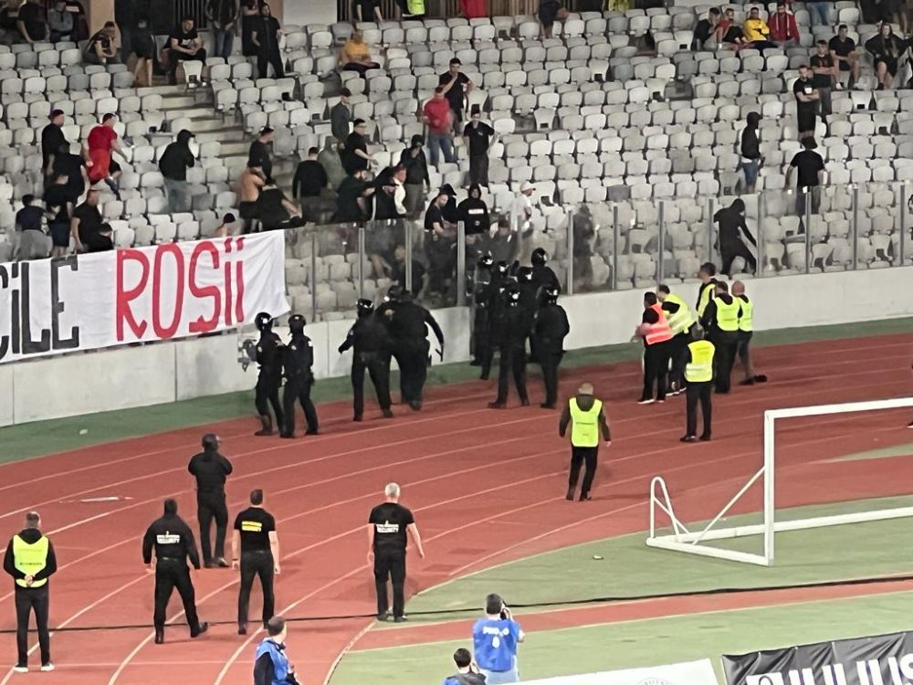 Mascații au intervenit în forță pe Cluj Arena. De la ce a pornit scandalul_3