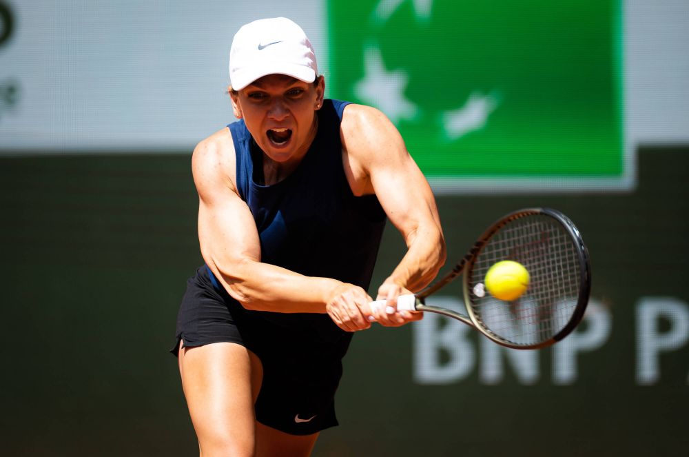 Victorie capricioasă pentru Simona Halep, în debutul campaniei la Roland Garros 2022: a pierdut cu 6-1 setul 2, împotriva debutantei Schunk_17