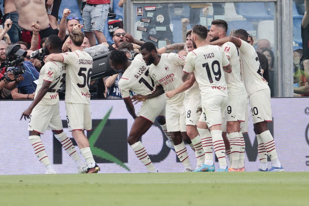 Sassuolo - AC Milan 0-3 și Inter - Sampdoria 3-0: echipa lui Pioli, campioană în Serie A după o pauză de 11 ani_7