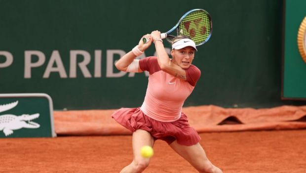 
	Ana Bogdan a pierdut cel mai intens meci jucat până acum la Roland Garros, 7-6, 6-7, 2-6 cu Victoria Azarenka, după 3 ore de joc
