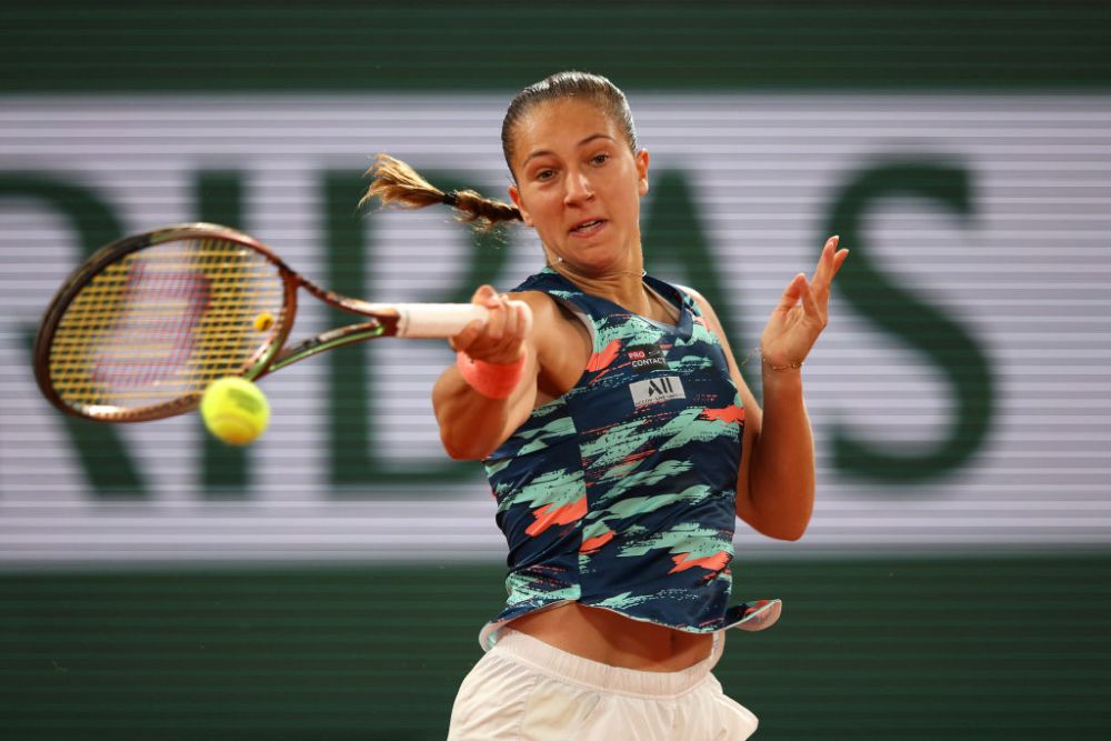 „Ici c'est Parry!” Campioana en-titre, Barbora Krejcikova, eliminată de o puștoaică de 19 ani, în primul tur la Roland Garros_11