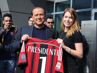 
	Momentul în care marele Silvio Berlusconi a venit personal pentru a-i felicita pe jucătorii Stelei: &rdquo;Ne-a vizitat la hotel&rdquo;
