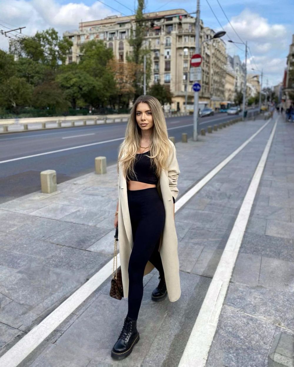 Apariție răvășitoare a iubitei românului de la Galatasaray! Cum s-au fotografiat în vacanță _10
