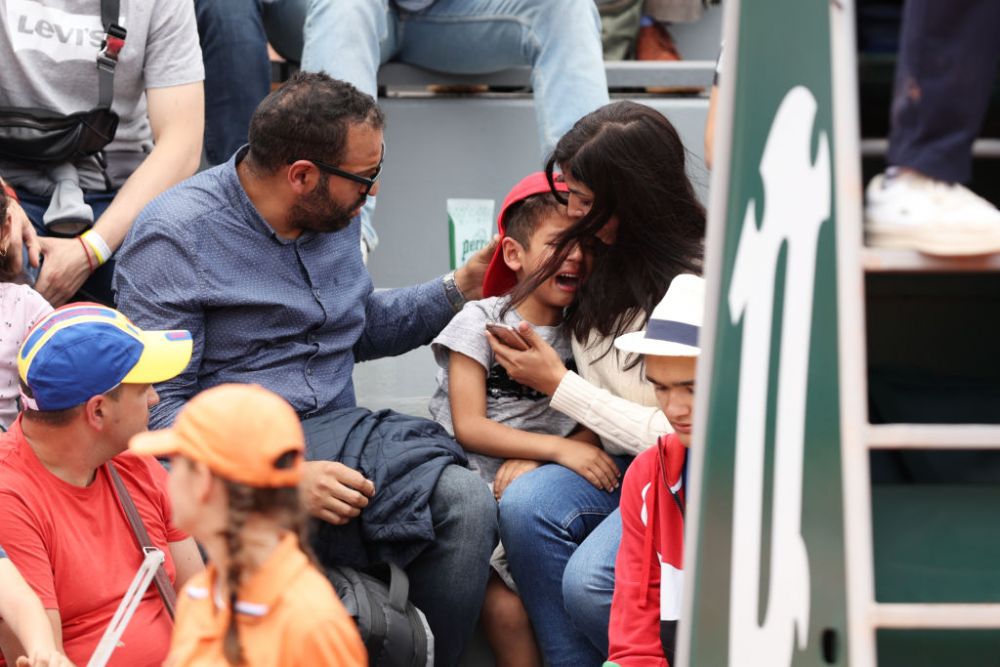 Irina Begu a făcut 'victime' la Roland Garros! A lovit cu racheta un copil, după o ieșire nervoasă: adversara a cerut să fie descalificată_31