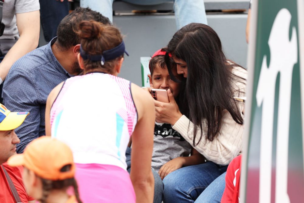 Reacția jurnaliștilor spanioli și americani, după ce racheta aruncată de Irina Begu a făcut un copil să plângă: „De ce mai tolerăm așa ceva?”_12