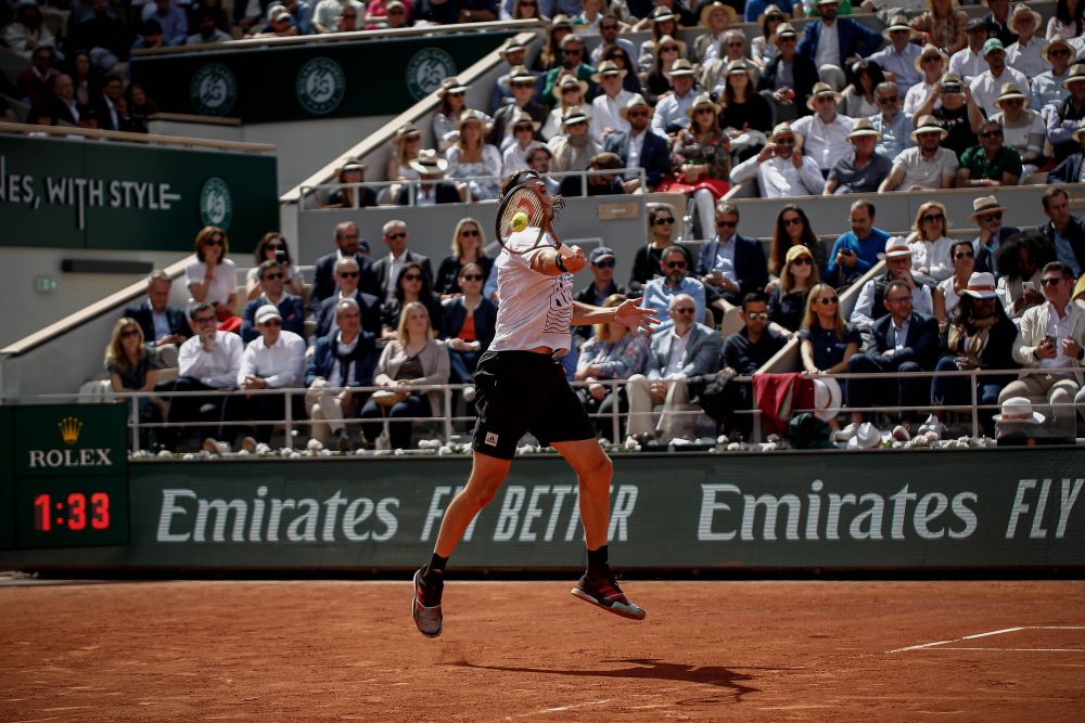 Tsitsi-PA! Finalistul en-titre de la Roland Garros, eliminat de puștiul Holger Rune (19 ani), în optimi _8