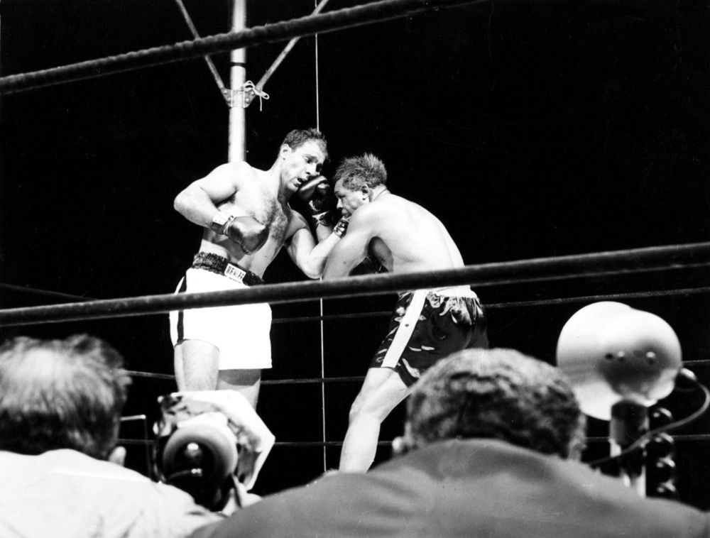 SPECIAL | Rocky Marciano, boxerul care lovea cu puterea unui proiectil antitanc. Povestea celui mai iubit copil al Italiei din Statele Unite_3