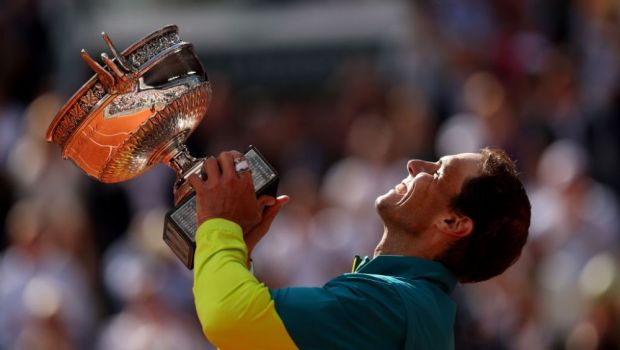 
	La 36 de ani, Rafael N2D2L devine cel mai bătrân campion din istoria turneului de la Roland Garros: al 14-lea trofeu cucerit la Paris
