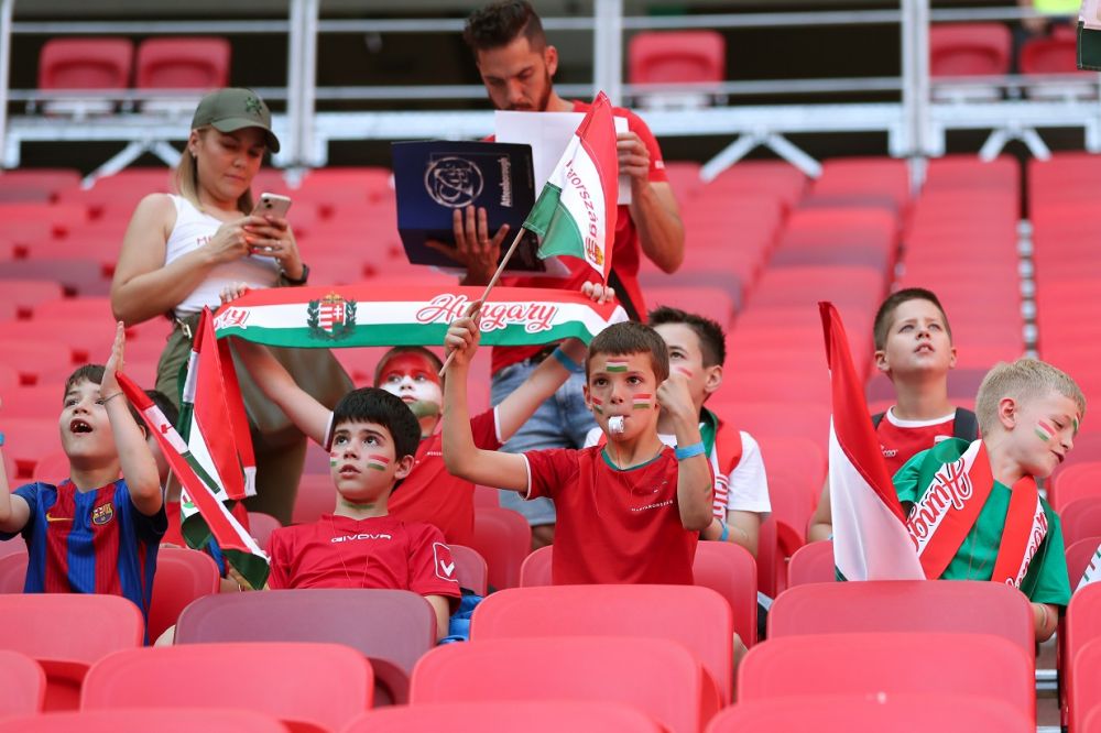 Scandal de proporții în Ungaria, după gestul copiilor de la meciul cu Anglia: "Sunt cu adevărat niște idioți!"_1