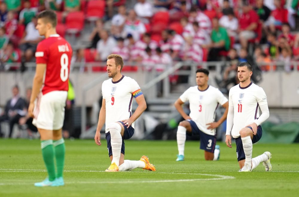 Scandal de proporții în Ungaria, după gestul copiilor de la meciul cu Anglia: "Sunt cu adevărat niște idioți!"_4