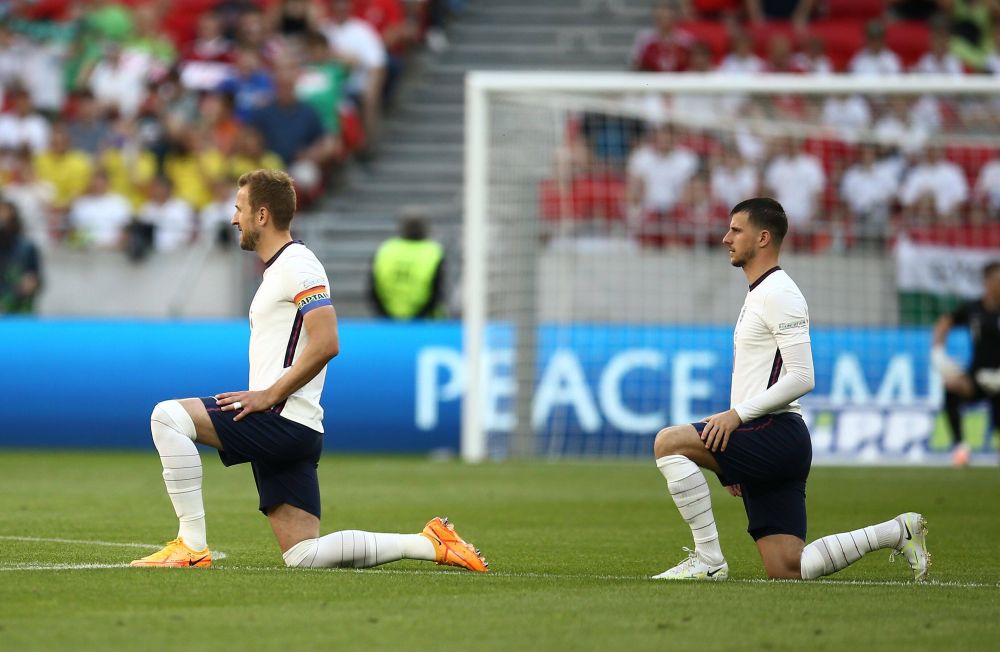 Scandal de proporții în Ungaria, după gestul copiilor de la meciul cu Anglia: "Sunt cu adevărat niște idioți!"_9