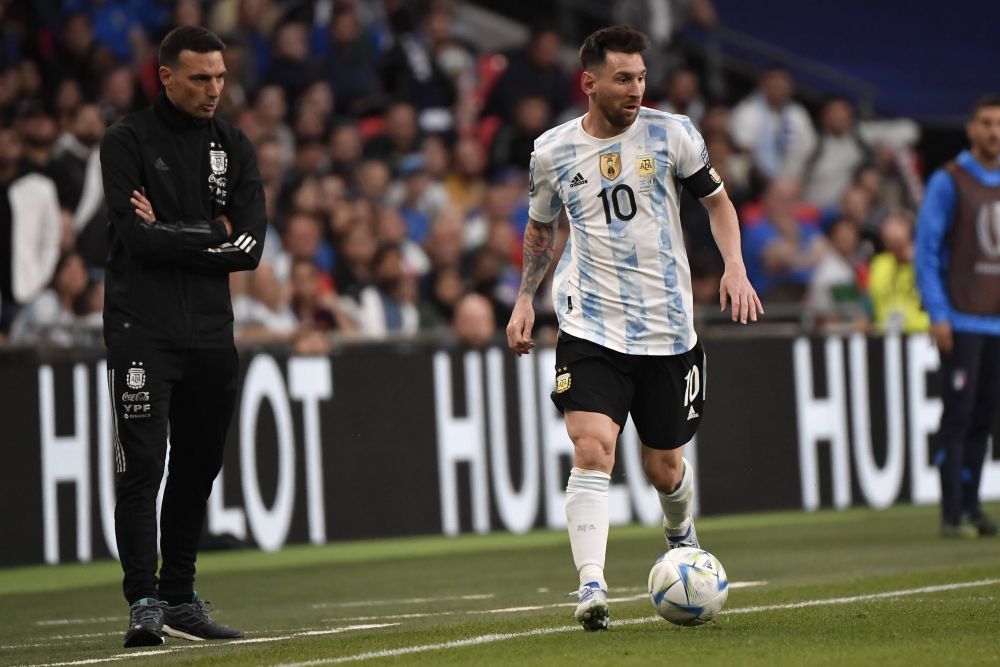 „E ca Rafa Nadal!” Selecționerul Argentinei, la picioarele lui Messi după cele cinci goluri înscrise cu Estonia_5