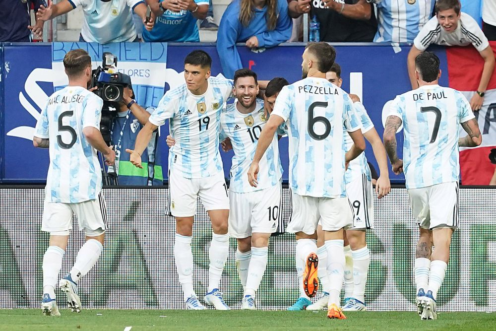 „E ca Rafa Nadal!” Selecționerul Argentinei, la picioarele lui Messi după cele cinci goluri înscrise cu Estonia_8