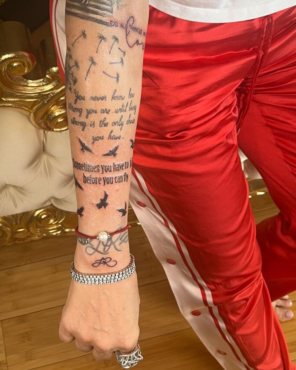 Adio, dar rămân cu tine! Noul tatuaj al Anamariei Prodan, mesaj cu dedicație pentru Laurențiu Reghecampf _6