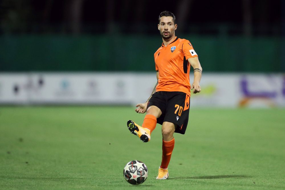 Un jucător de la CFR Cluj a fost prezentat la o rivală din play-off_4