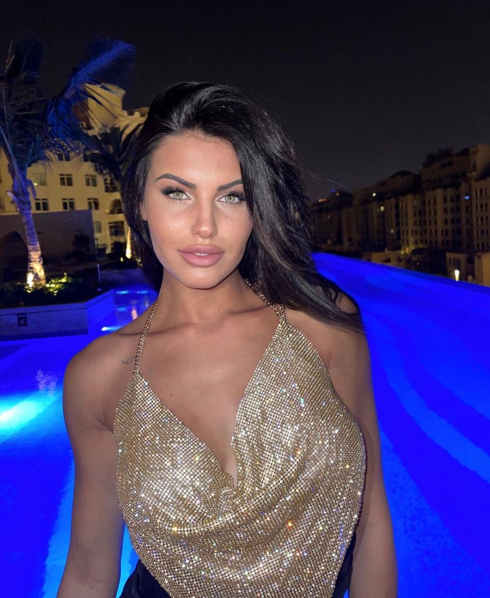 Miss Italia, presupusa iubită a lui Ionuț Radu, surprinsă pe yacht alături de un fotbalist de la Chelsea! Cu cine și-a petrecut vacanța 'Megan Fox de Italia'_54
