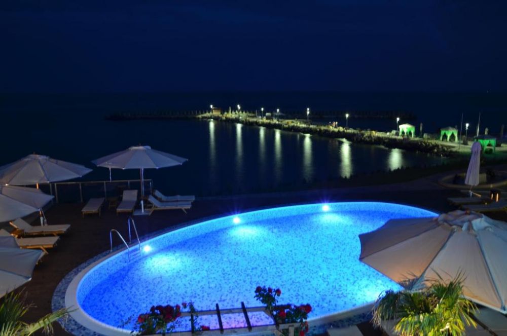 Gigi Becali și-a inaugurat hotelul de lux de la mare! Imagini spectaculoase cu 'bijuteria' de cinci stele pentru care a plătit 6.8 milioane de euro _20