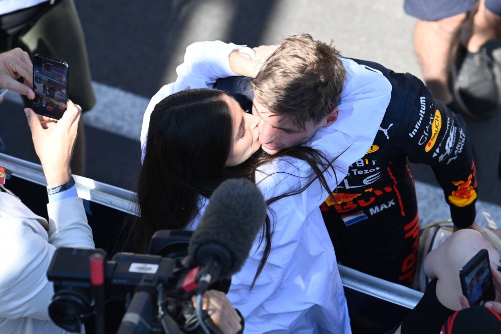 Max Verstappen face legea în Formula 1. S-a impus și în Marele Premiu al Canadei_1