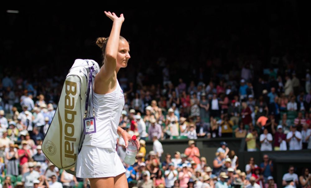 „Federer, ține-mi berea!” Karolina Pliskova a comis 4 duble greșeli consecutive și a pierdut un game fără să pună mingea în teren_13
