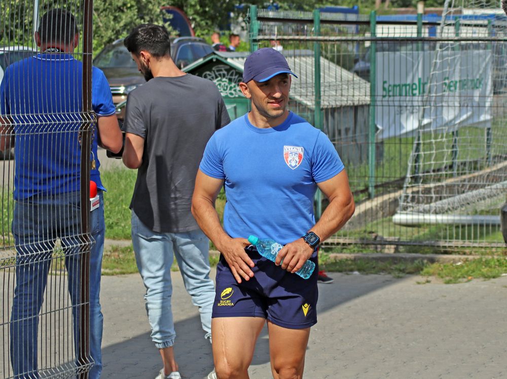 Un sportiv important îi pregătește fizic pe fotbaliștii de la Steaua, spre Liga 1_3