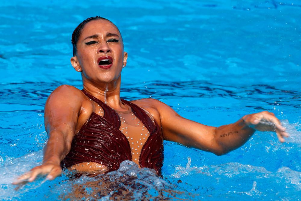 Imagini șocante de la Campionatul Mondial! O înotătoare din SUA, aproape de tragedie, după ce a leșinat în timpul probei! Antrenoarea a sărit să o salveze _7
