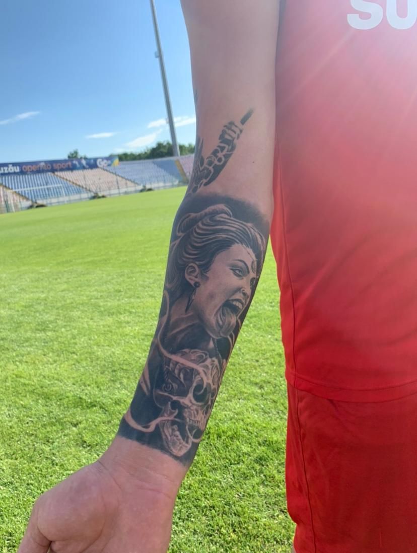 "Vreau să îmi umplu corpul de tatuaje!" Un fotbalist din Liga 2 dezvăluie ce l-a făcut să-și întrețină inedita pasiune_2