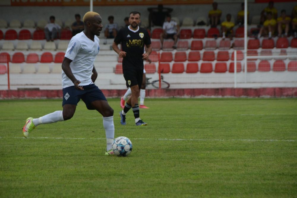 Echipa de fotbal din Tiraspol și-a schimbat numele în Pelican și a transferat 14 africani într-o singură zi!_11