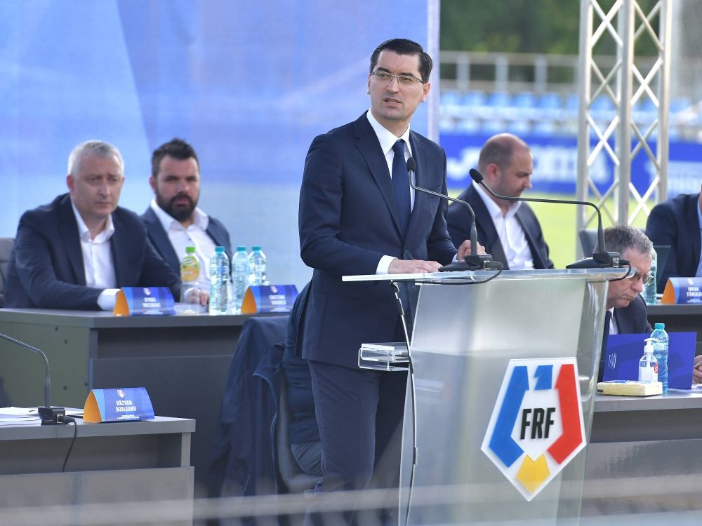 Edi Iordănescu, la mâna lui Răzvan Burleanu. „Se va lua o decizie în privința continuării contractului”_4