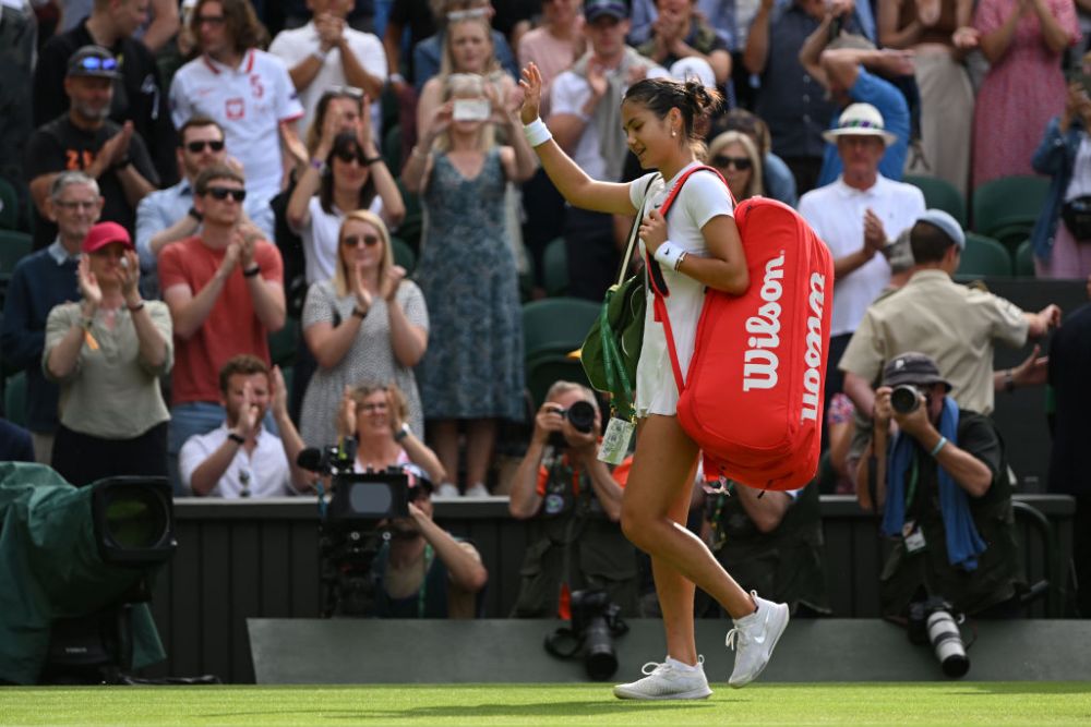 Emma Răducanu, dezamăgirea britanicilor la Wimbledon 2022: campioana US Open, eliminată de Caroline Garcia în turul al doilea_3