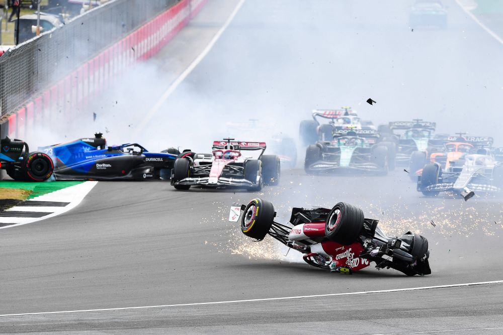 Pilotul de F1, aproape de un accident teribil, a revenit spectaculos. Mesajul de pe Social Media postat de Zhou Guanyu_3