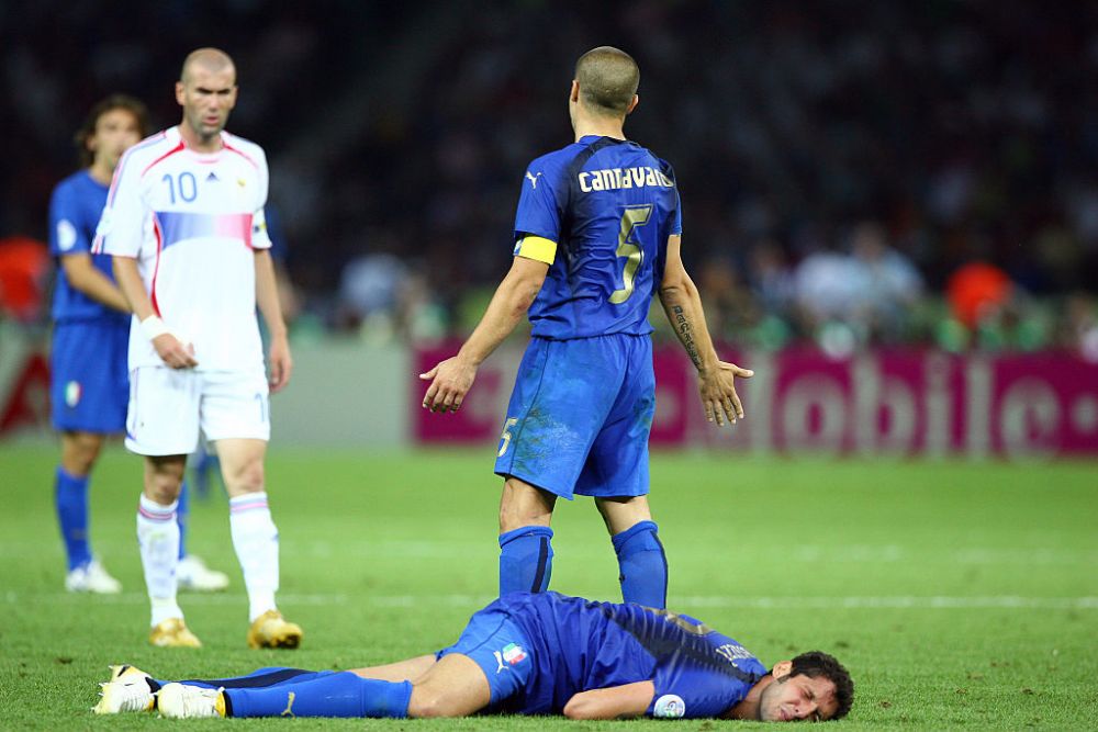 16 de ani de la momentul în care Zidane l-a lovit cu capul pe Materazzi și s-a retras din fotbal!_6