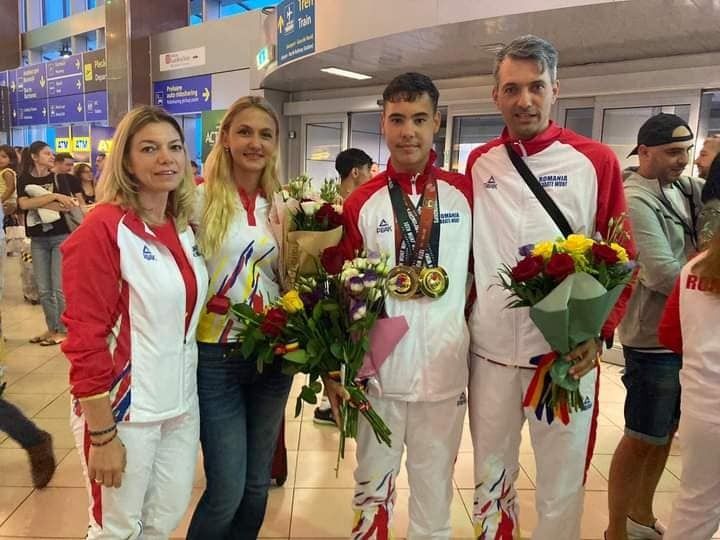 Medalii de aur în SUA pentru România. Ei sunt laureații de la Campionatul Mondial de karate WUKF_2