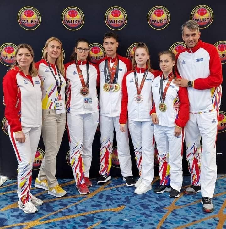 Medalii de aur în SUA pentru România. Ei sunt laureații de la Campionatul Mondial de karate WUKF_5